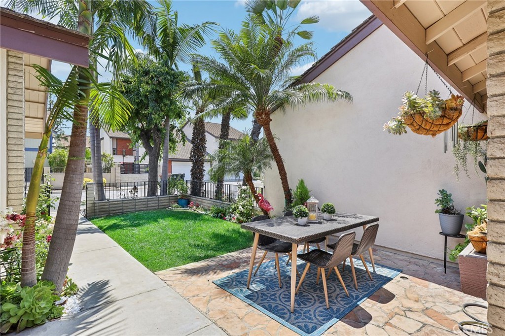 307 Dolores Circle