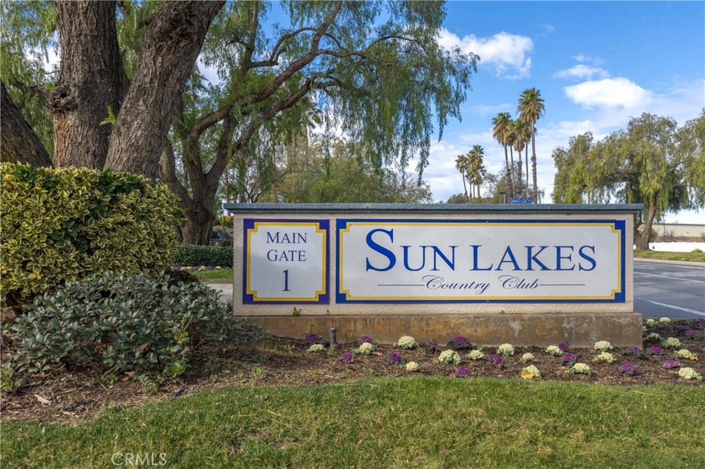 466 La Quinta Drive
