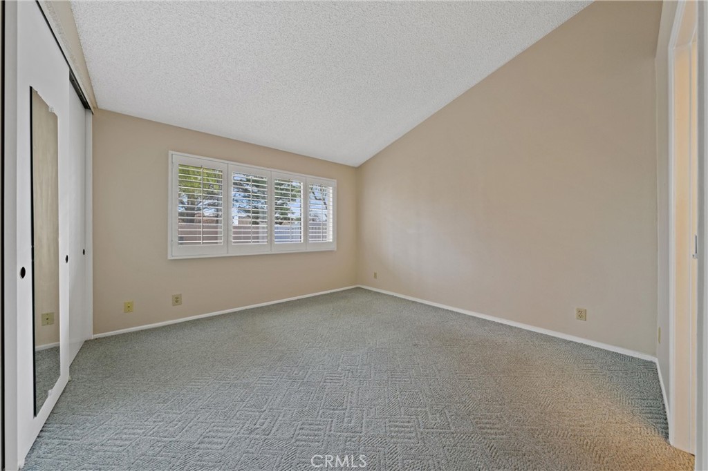 466 La Quinta Drive
