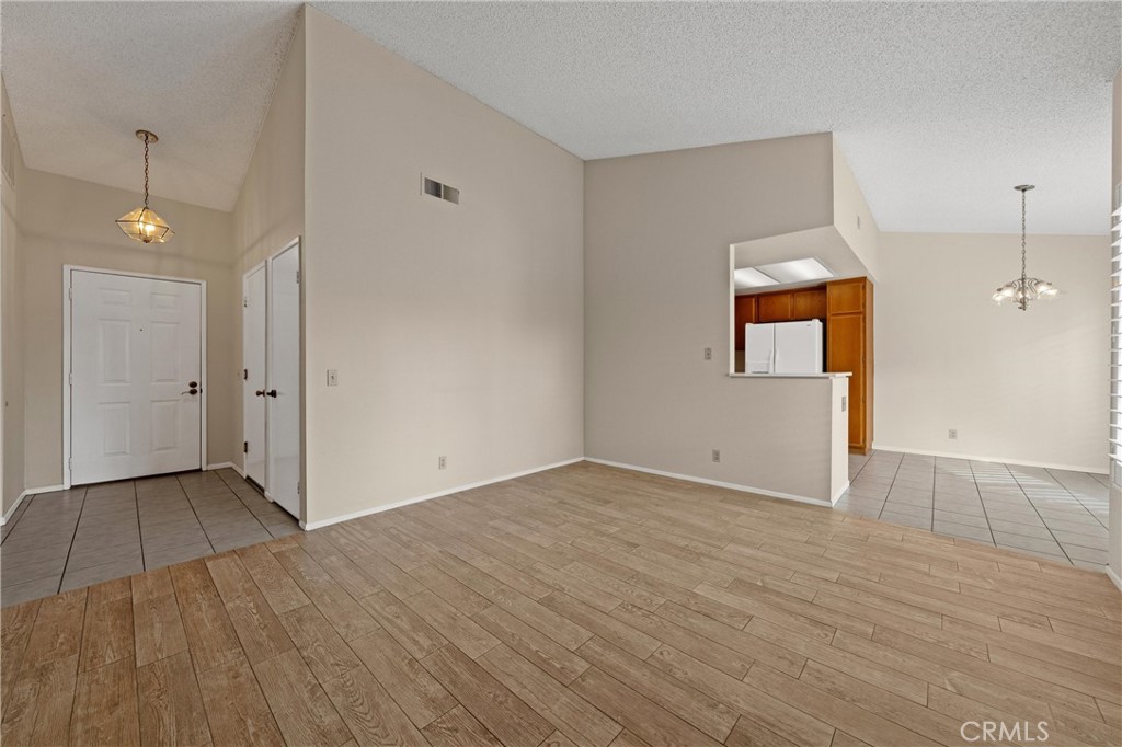 466 La Quinta Drive
