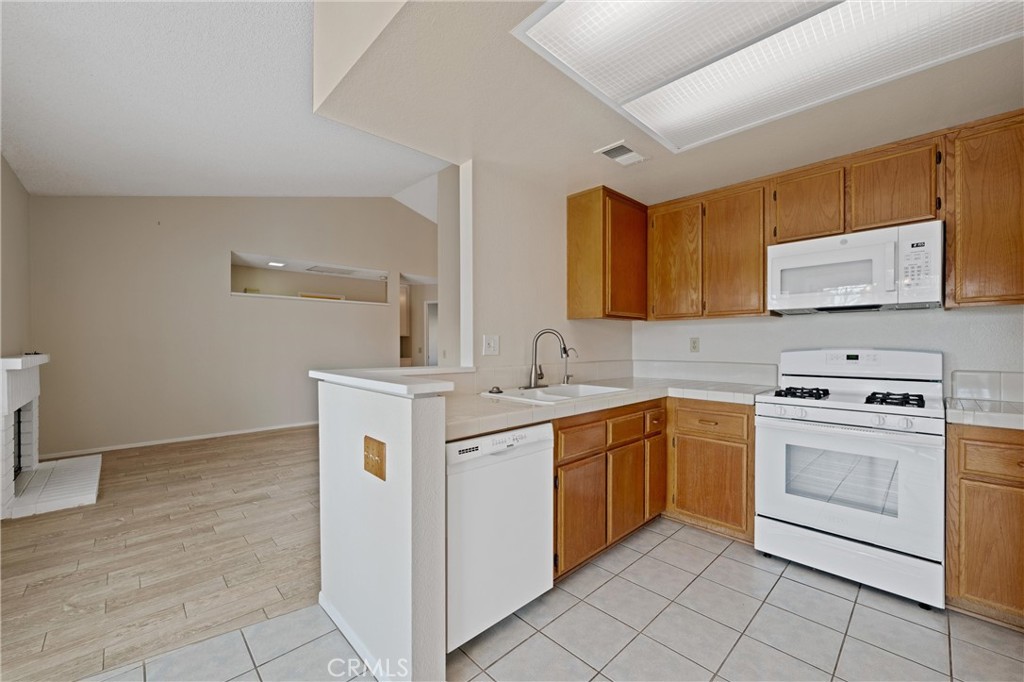 466 La Quinta Drive