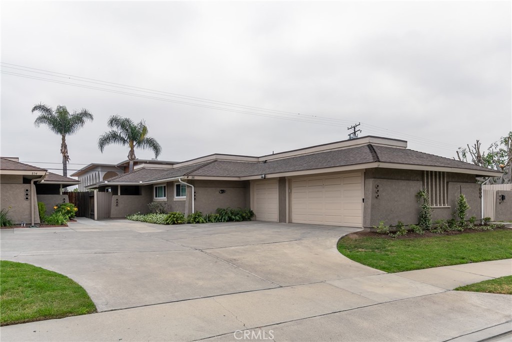 828 E Fairway Drive
