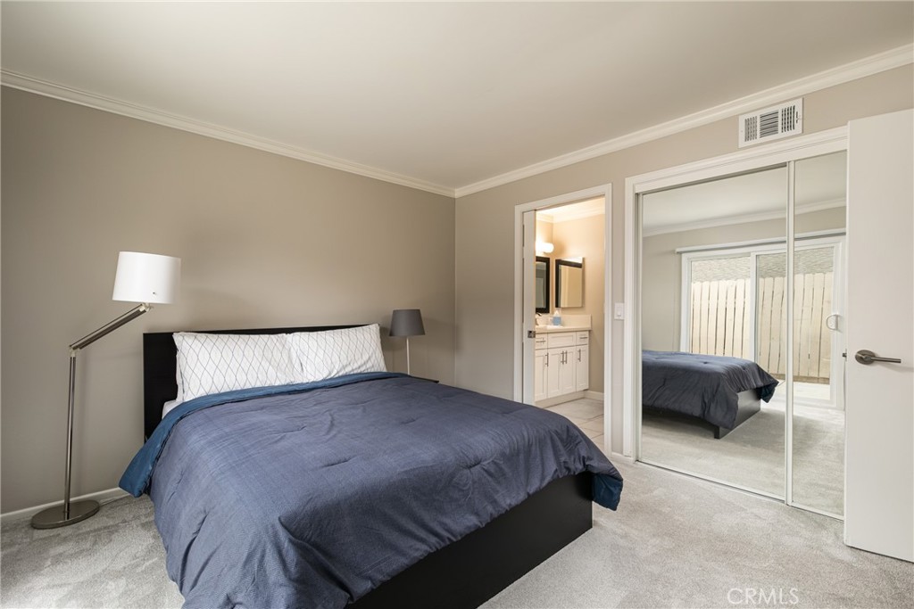 828 E Fairway Drive
