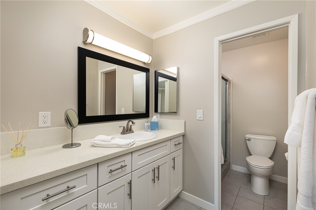 828 E Fairway Drive