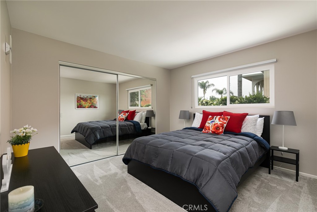 828 E Fairway Drive