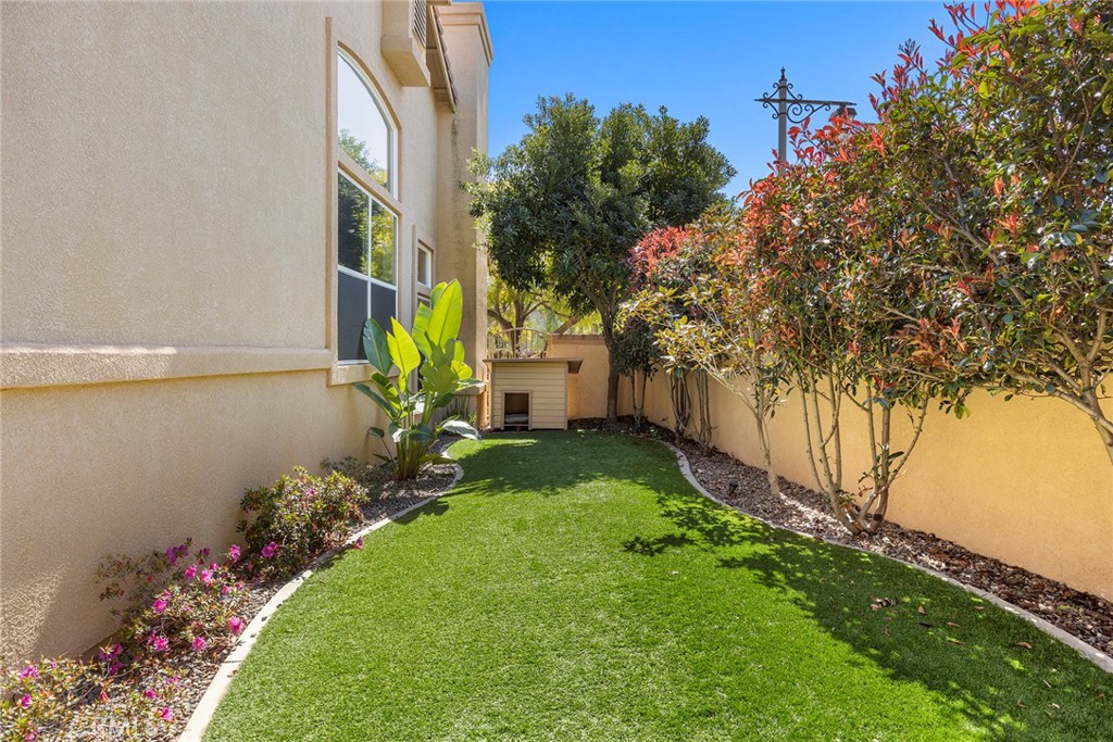 7573 E Endemont Court