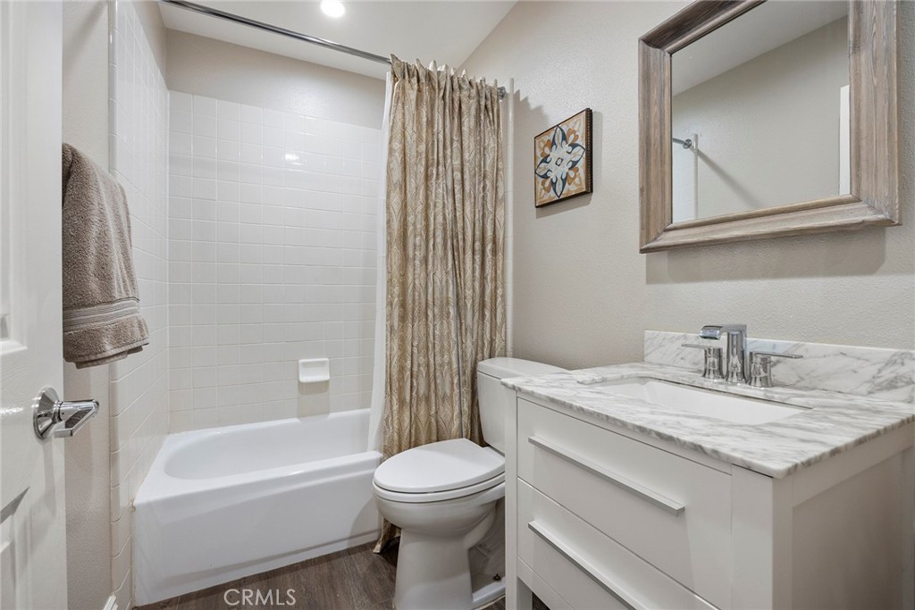 7573 E Endemont Court