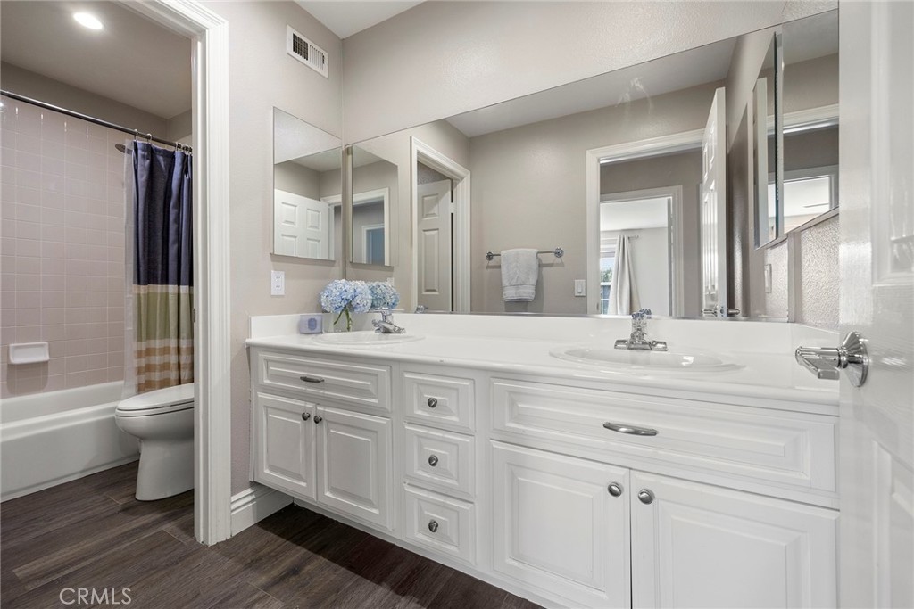 7573 E Endemont Court