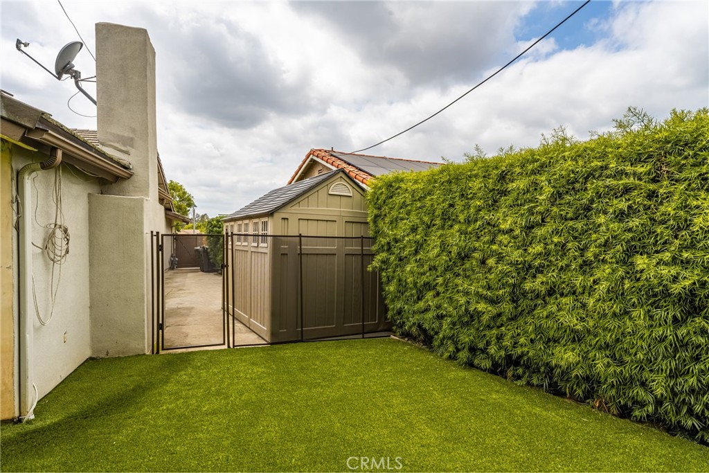 18092 Debi Lane