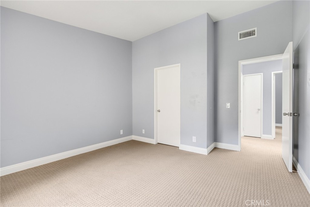 5140 Box Canyon Court 18E