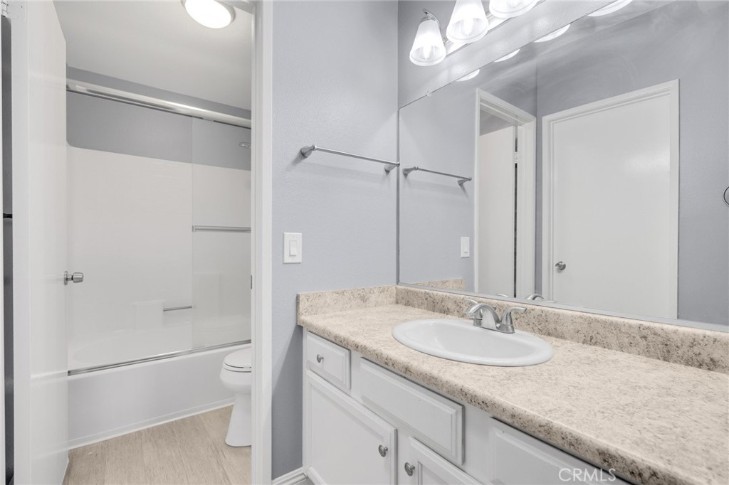 5140 Box Canyon Court 18E