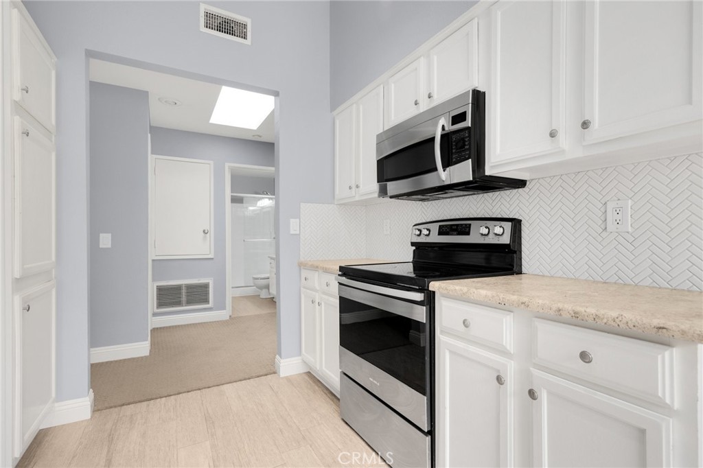 5140 Box Canyon Court 18E