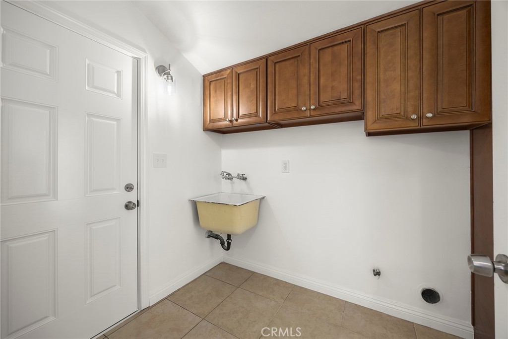 1420 W Katella Avenue