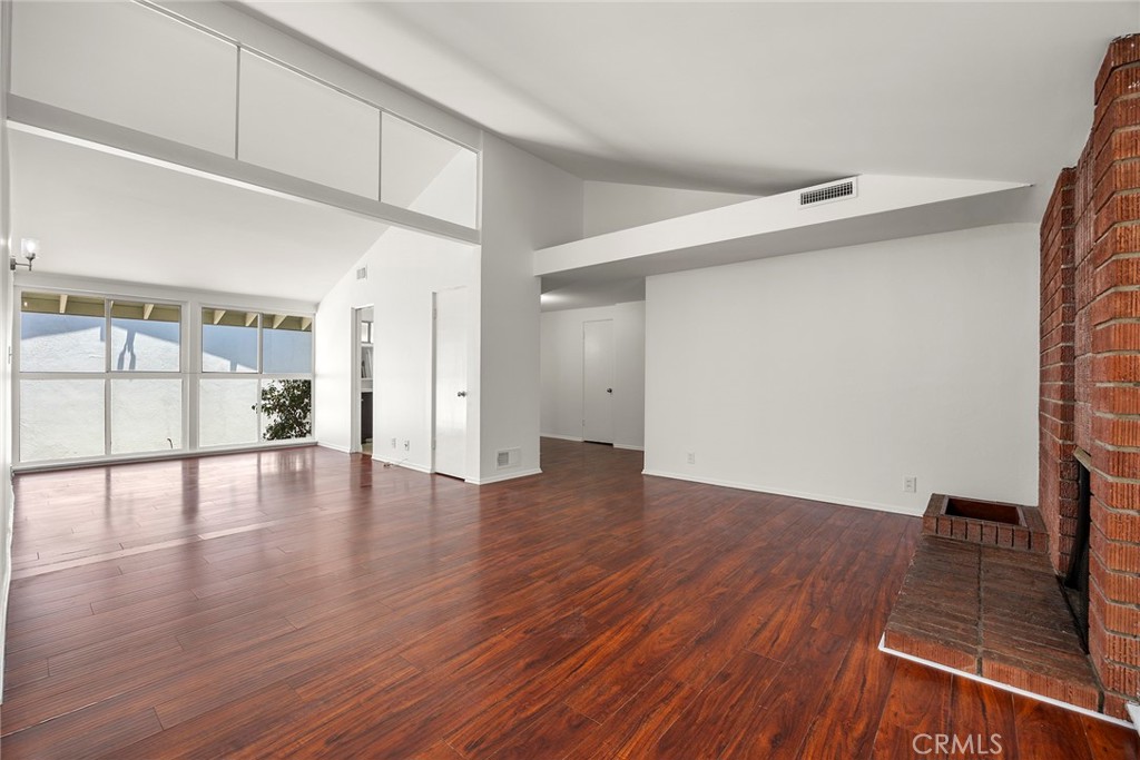 1420 W Katella Avenue