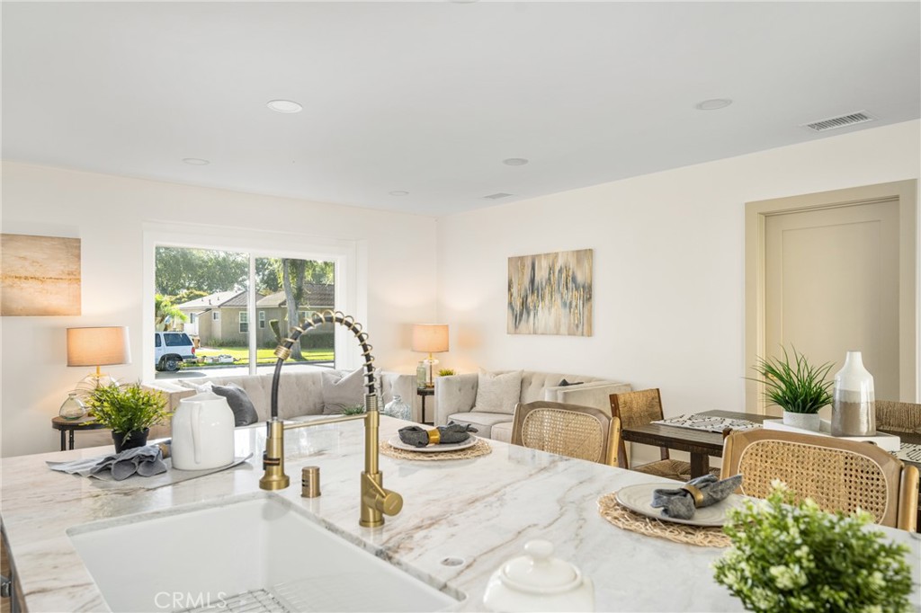 2441 Park Avenue