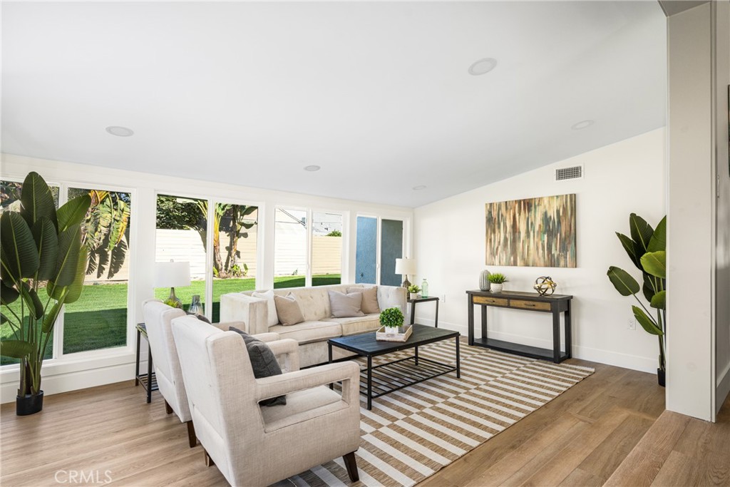 2441 Park Avenue