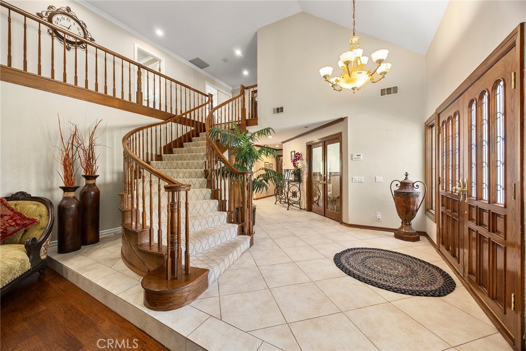 19225 Palm Vista