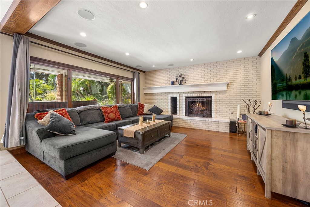 19225 Palm Vista