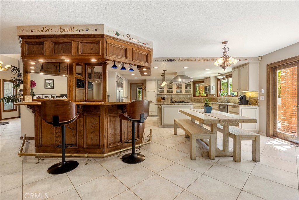 19225 Palm Vista
