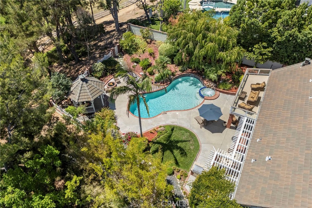 19225 Palm Vista