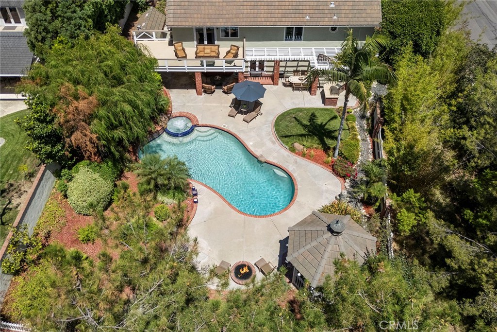 19225 Palm Vista