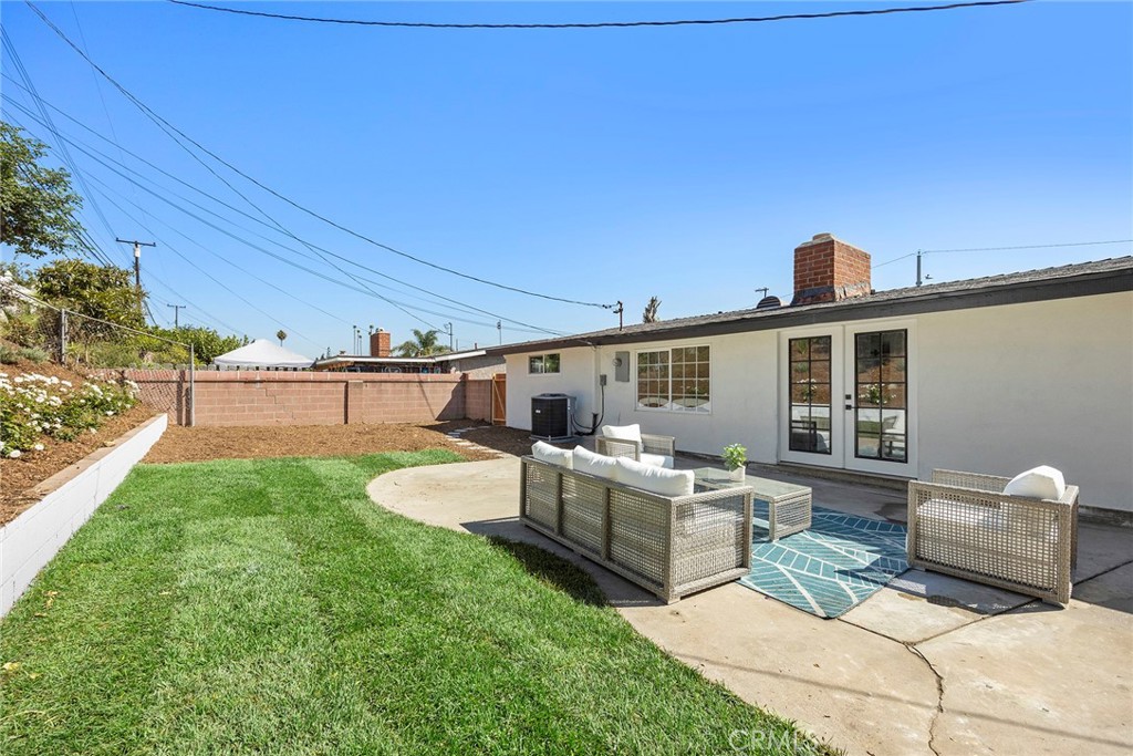 13203 Sunnybrook Lane