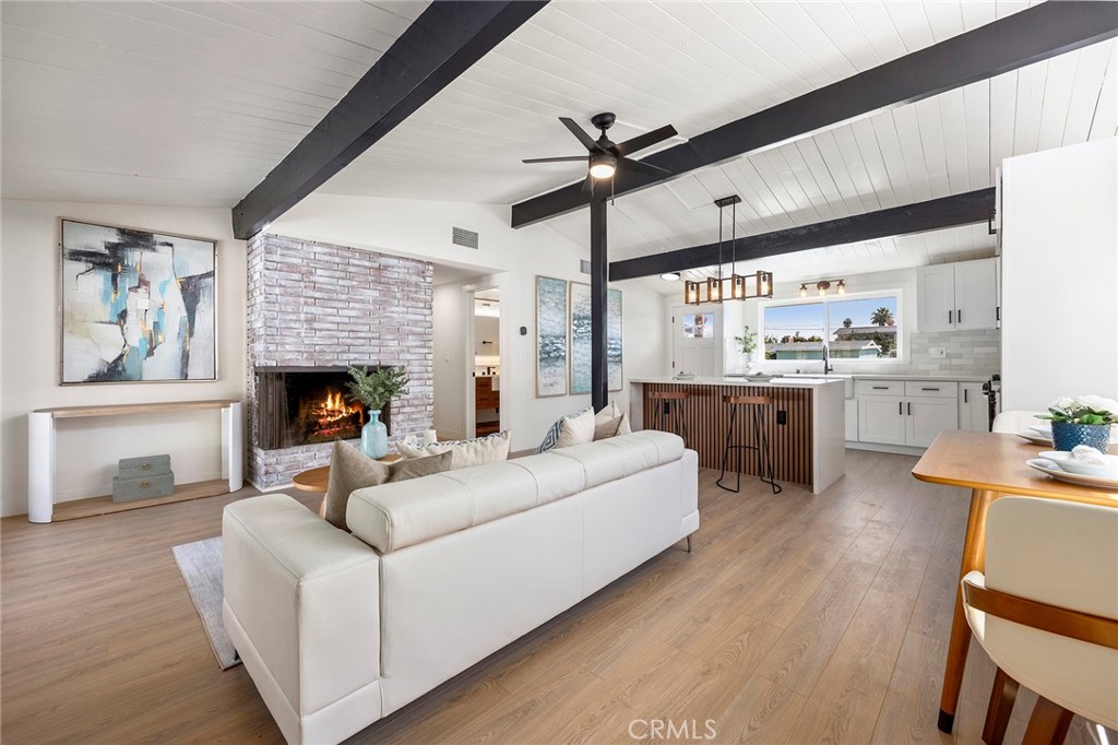 13203 Sunnybrook Lane