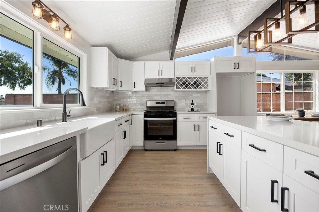 13203 Sunnybrook Lane