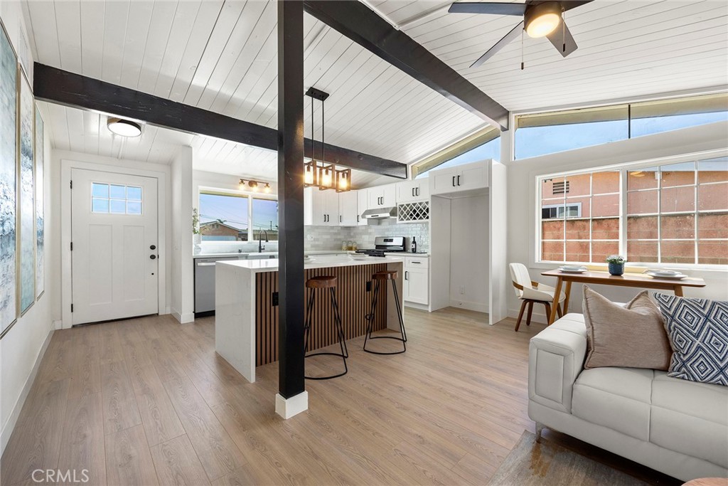13203 Sunnybrook Lane