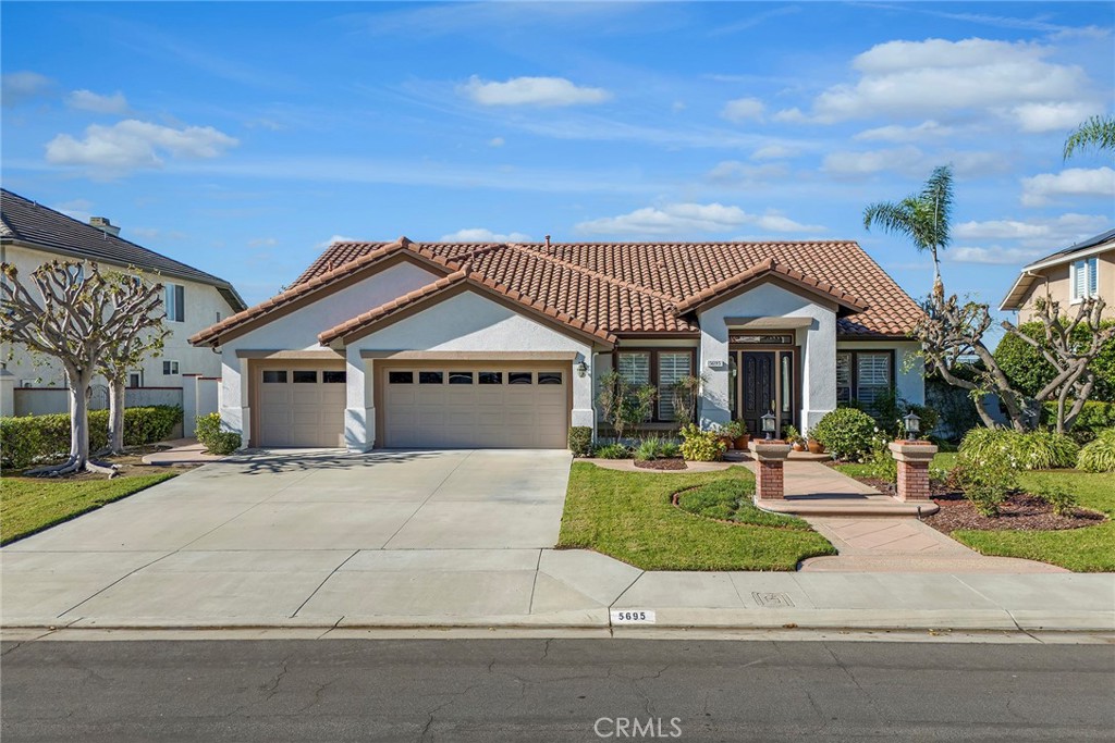 5695 Vista Del Mar