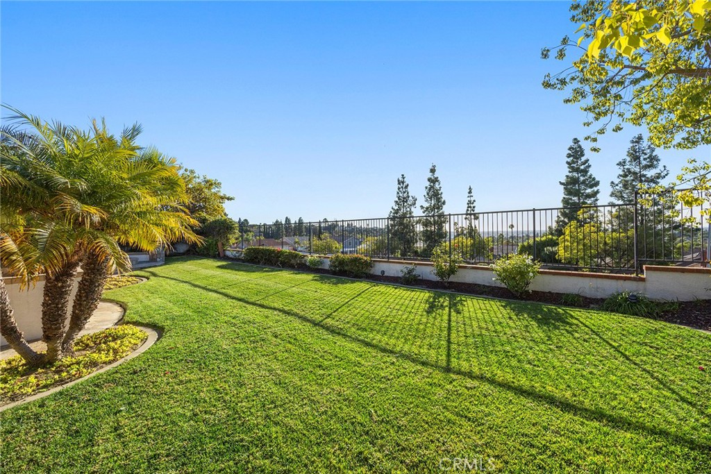 5695 Vista Del Mar
