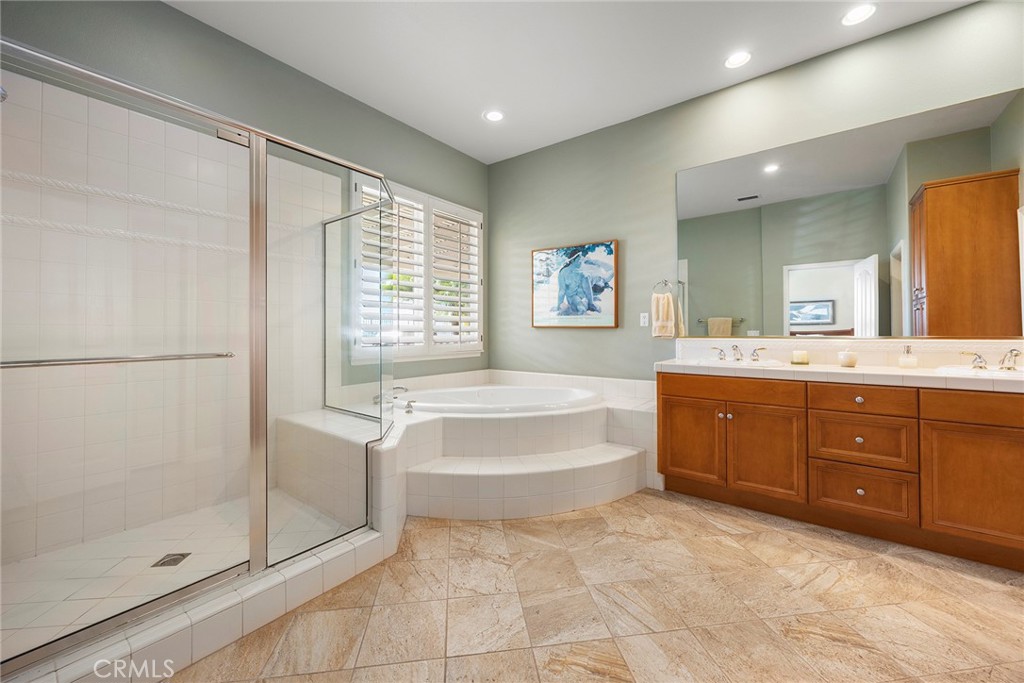 5695 Vista Del Mar