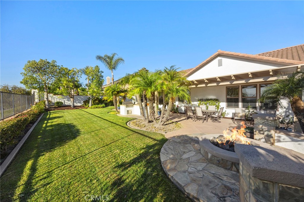 5695 Vista Del Mar