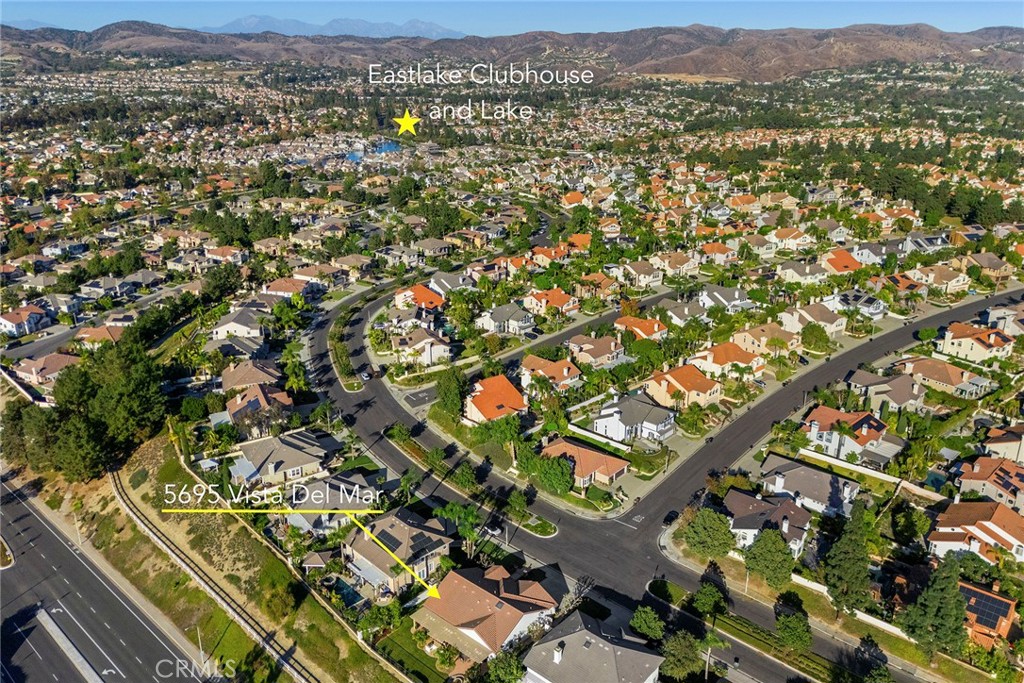 5695 Vista Del Mar