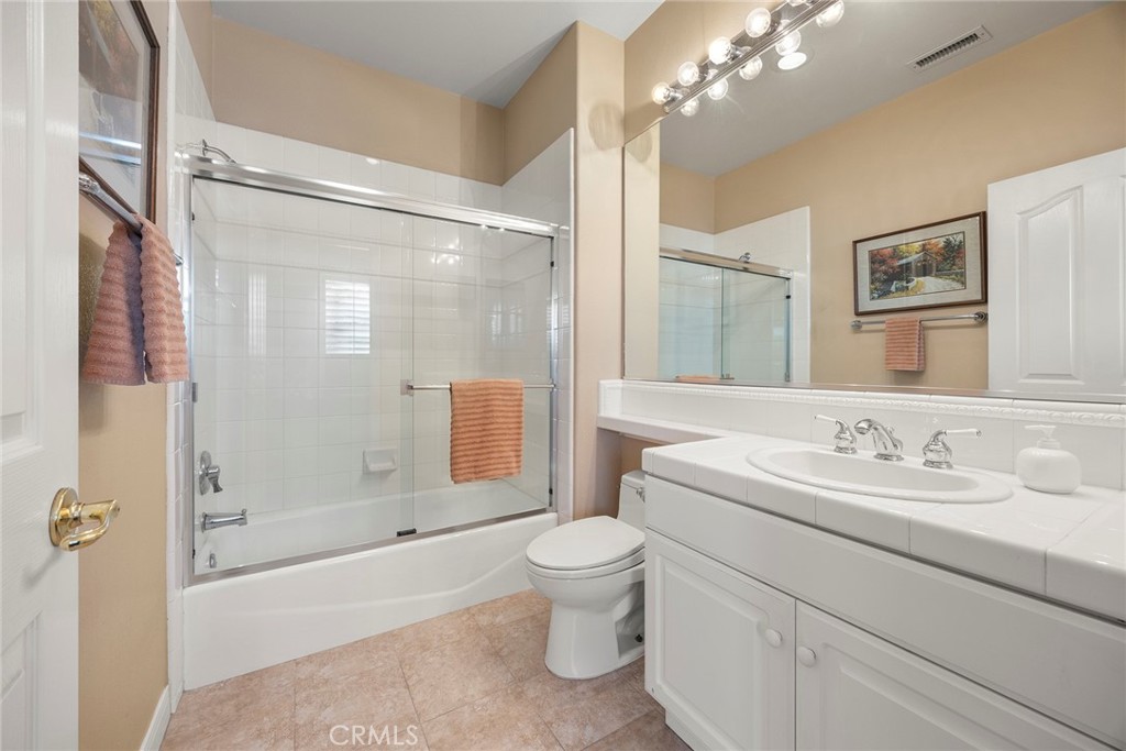 5695 Vista Del Mar