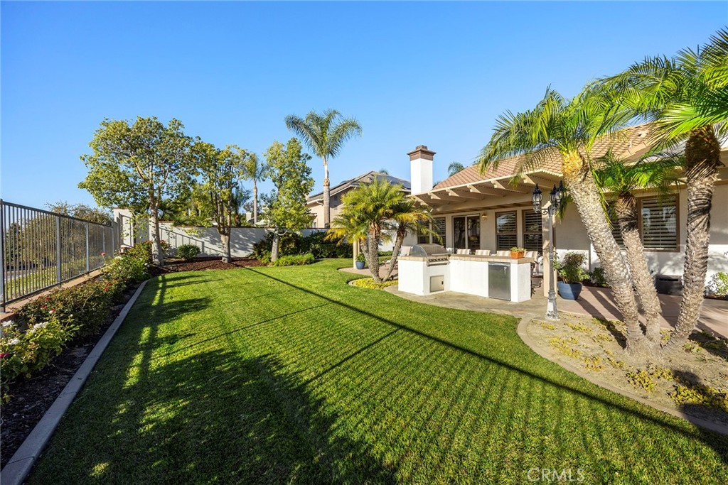 5695 Vista Del Mar