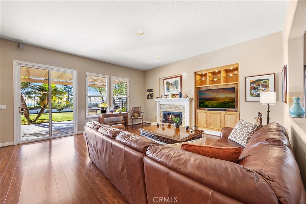 5695 Vista Del Mar