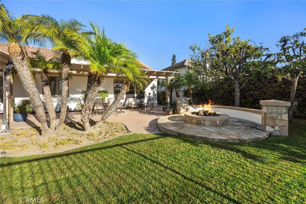 5695 Vista Del Mar