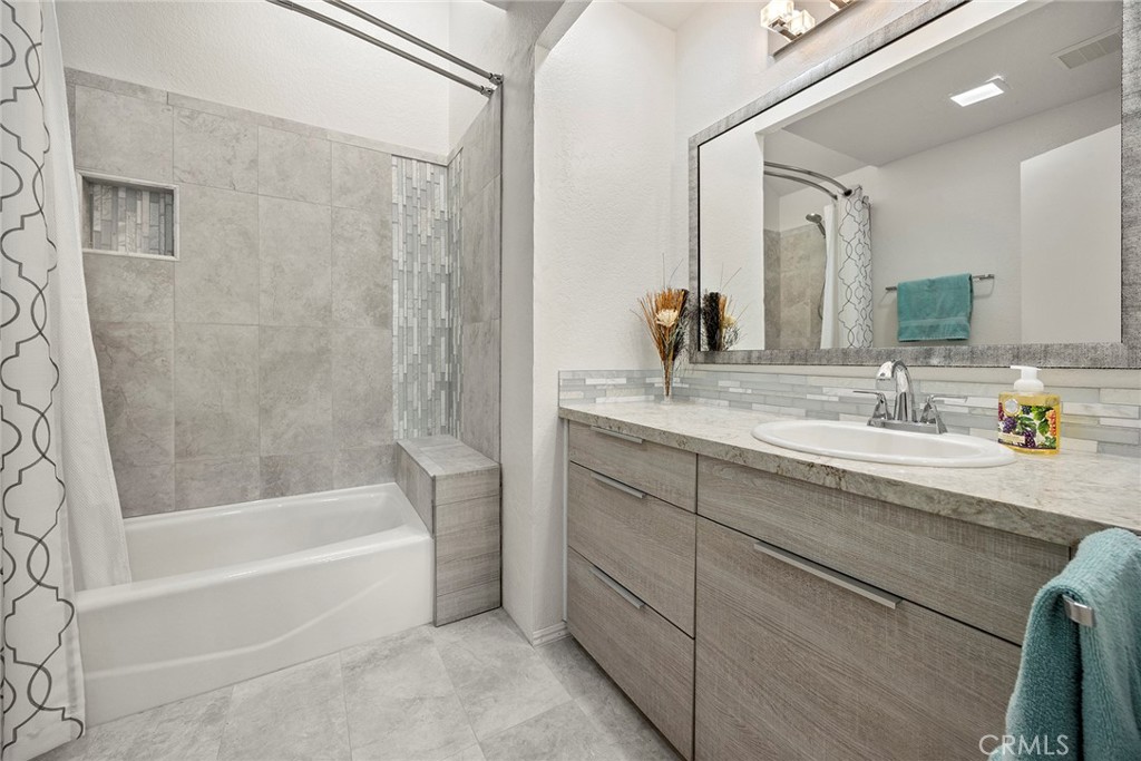 2393 Skyline Drive