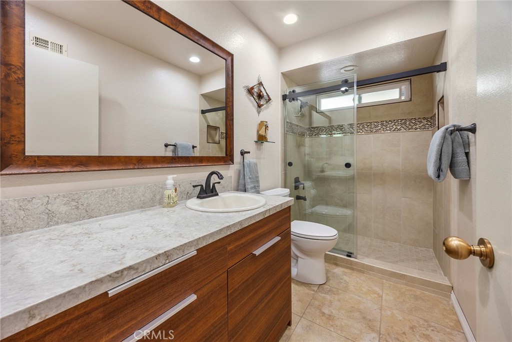 2393 Skyline Drive