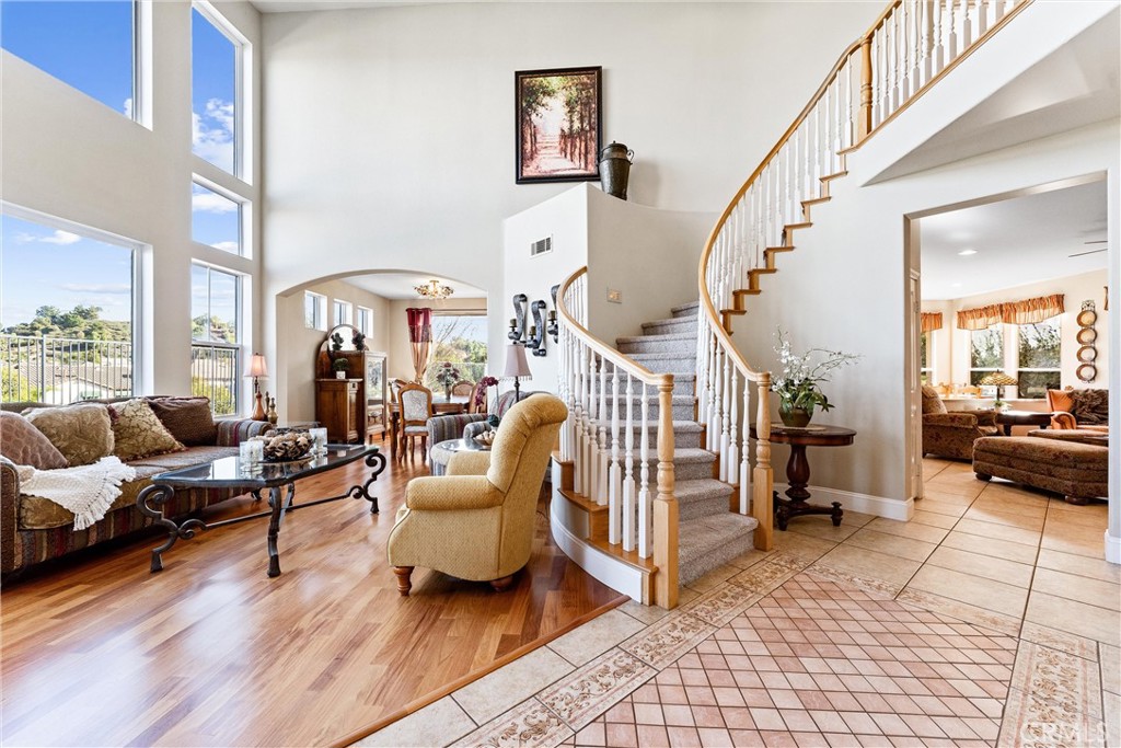 1800 W Cooper Court