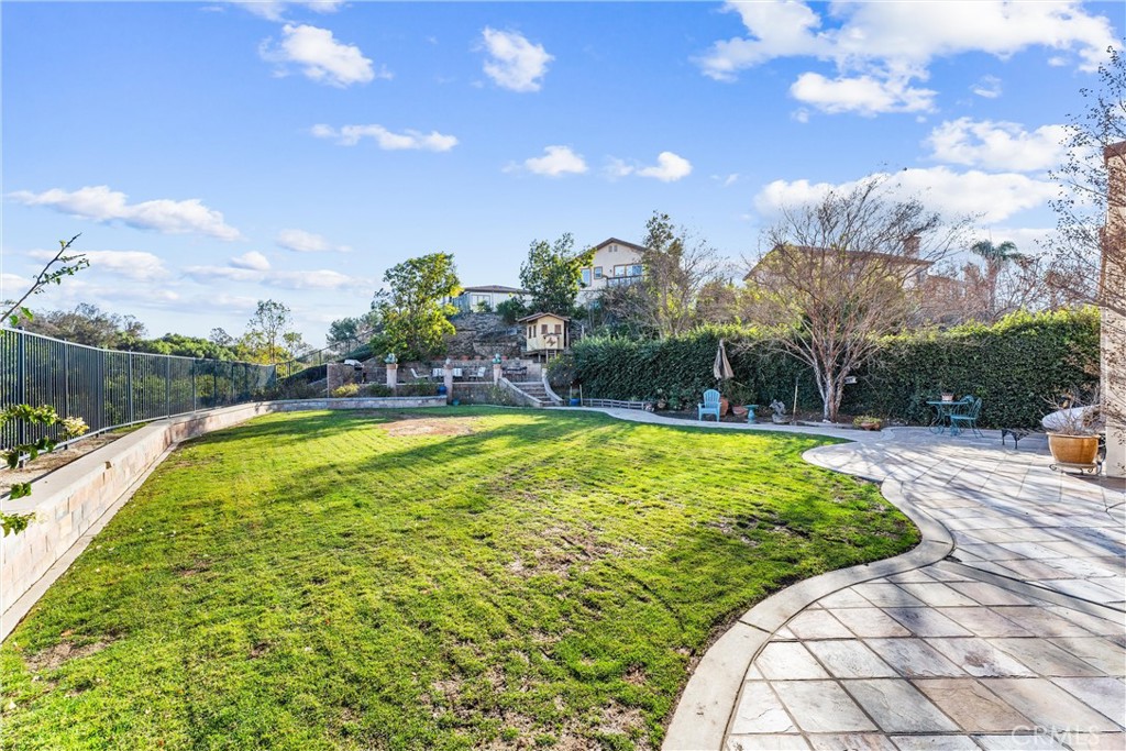 1800 W Cooper Court
