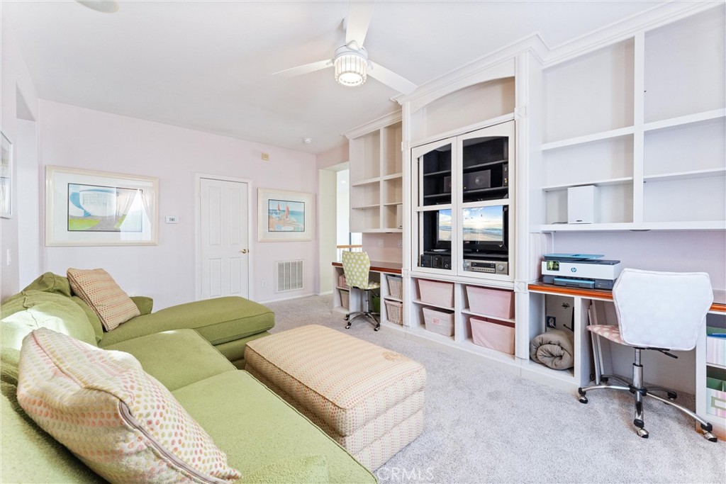 1800 W Cooper Court