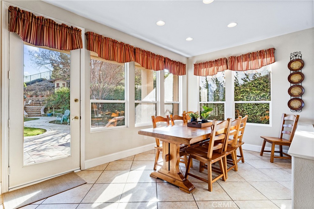 1800 W Cooper Court