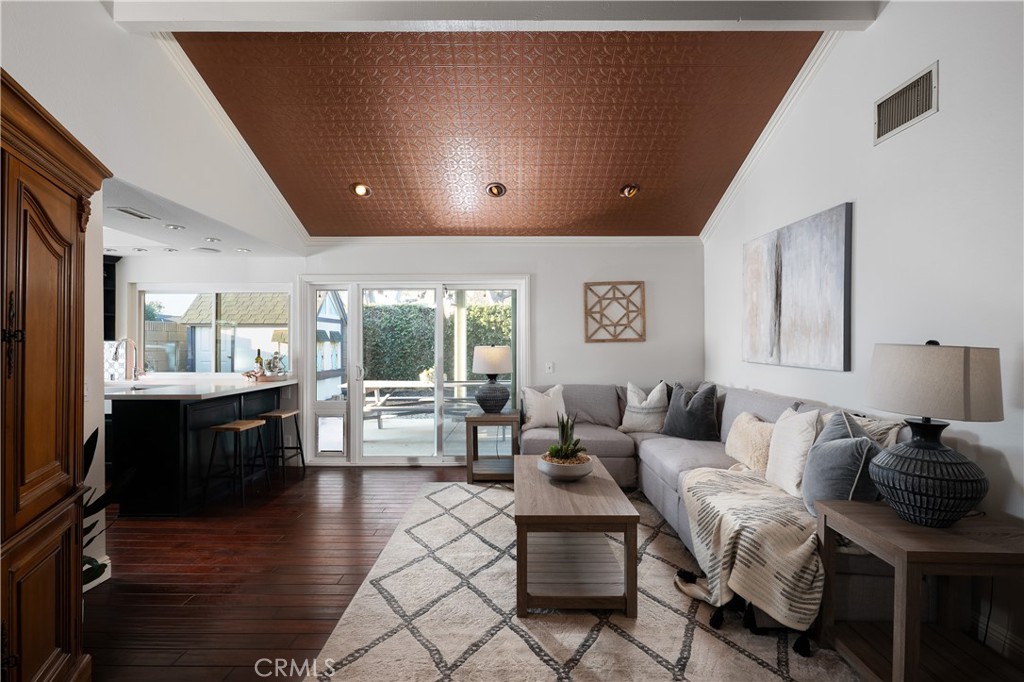 301 Lassen Circle
