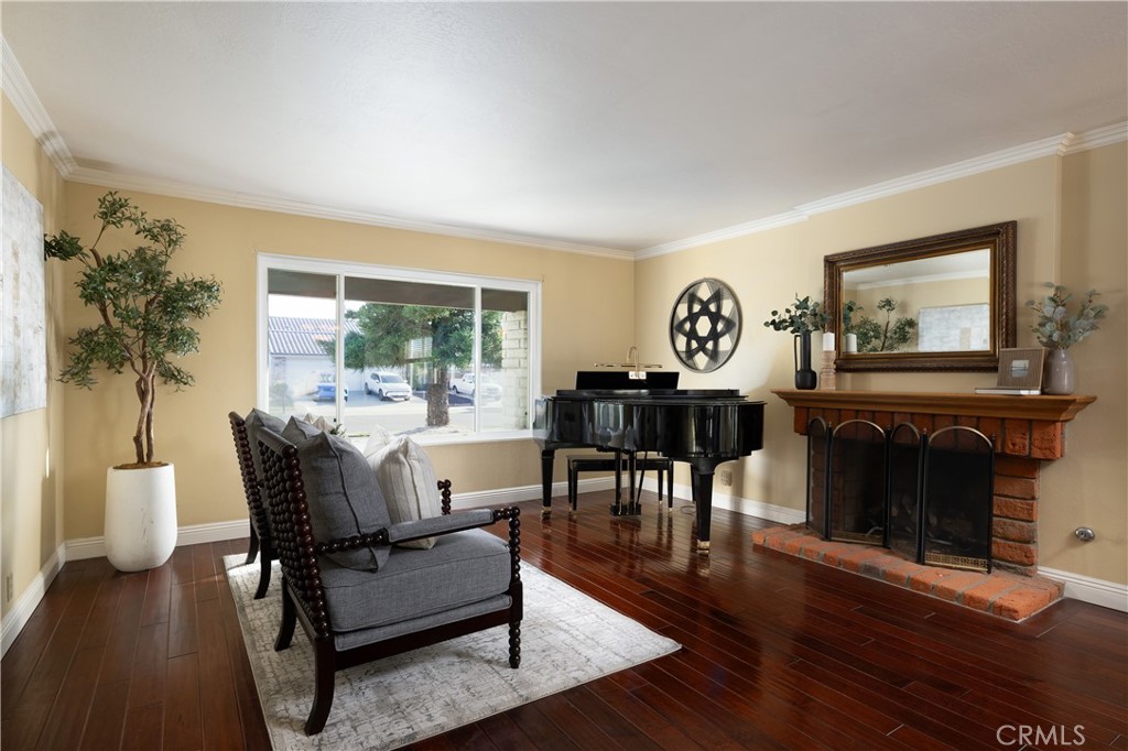 301 Lassen Circle