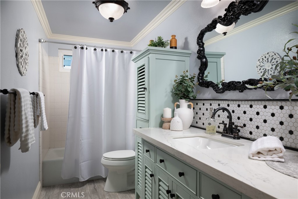 301 Lassen Circle