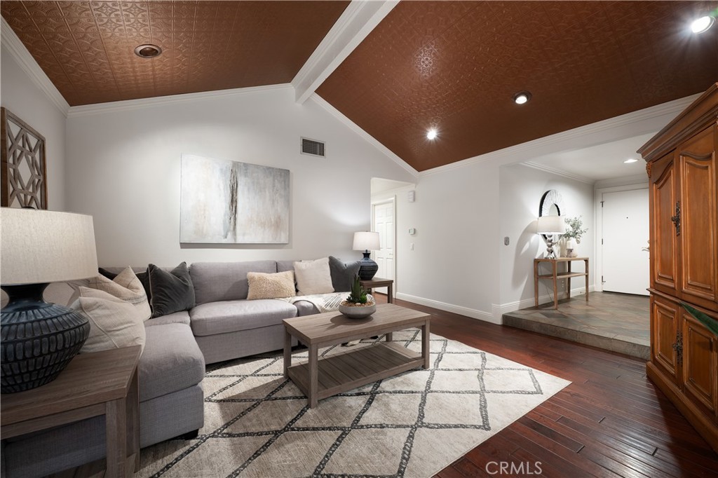 301 Lassen Circle