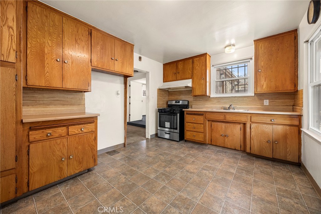 2151 W 108th Street