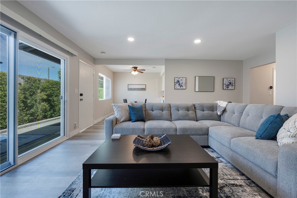 824 E Fairway Drive